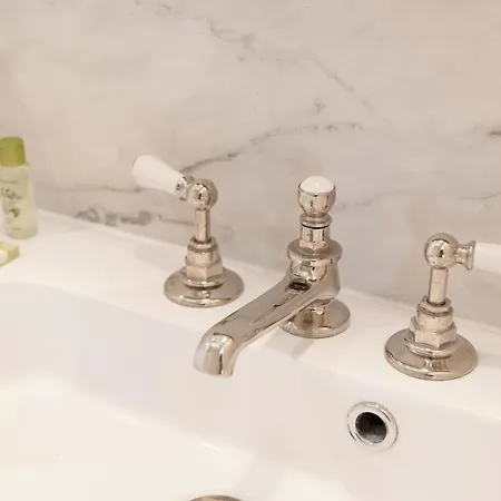 アパートホテル Getaway 4*